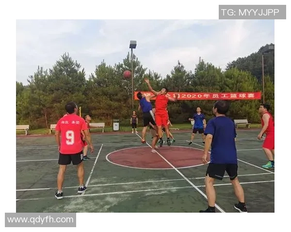 广州篮球队的团队协作揭秘：如何在赛场上实现完美配合与默契合作